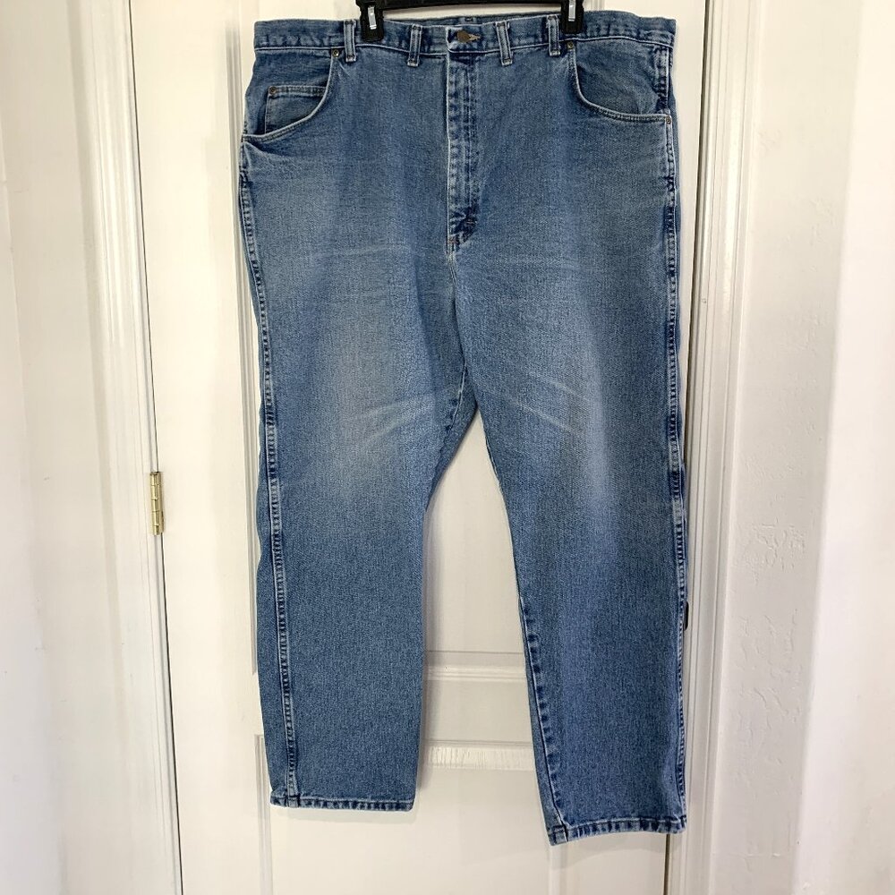 Wrangler Rugged Wear Jeans 100% Cotton Denim Light Wash Blue Men's Size 46 x 32